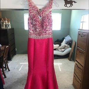 Fuschia elegant dress!